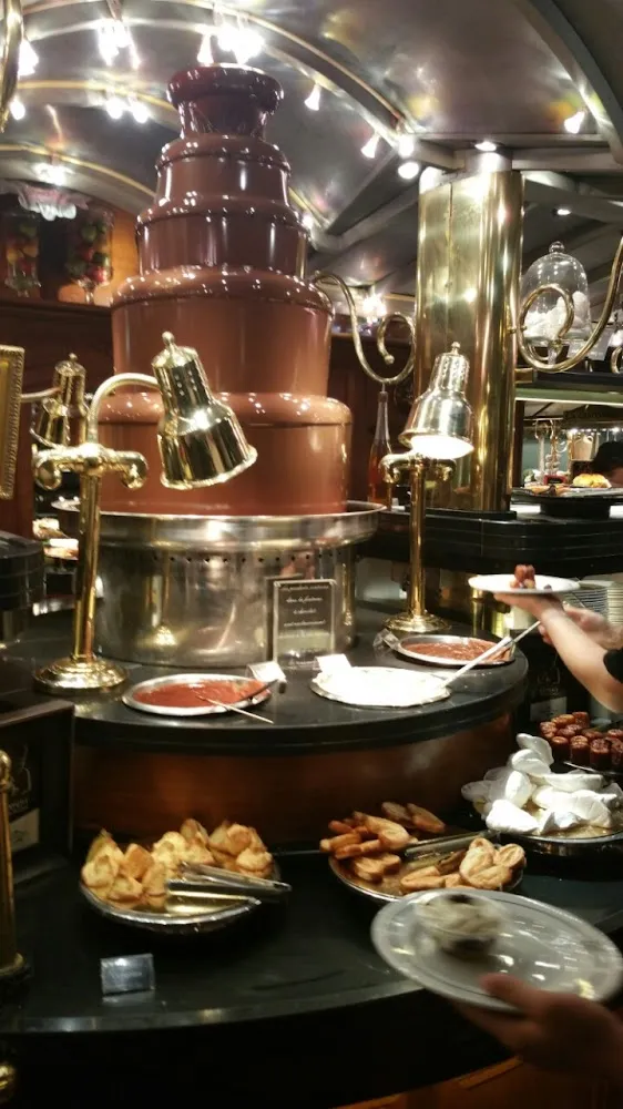 Fontaine Au Chocolat Chaud
